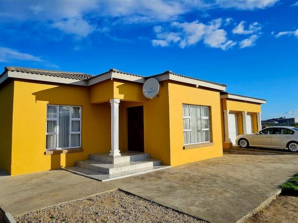 4 Bedroom House 4 Bedroom House