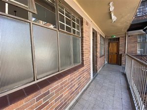 3 Bed Apartment in Krugersdorp Central