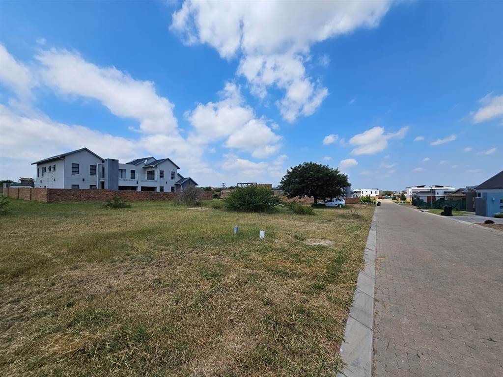 683 m² Land available in The Aloes Lifestyle Estate photo number 3
