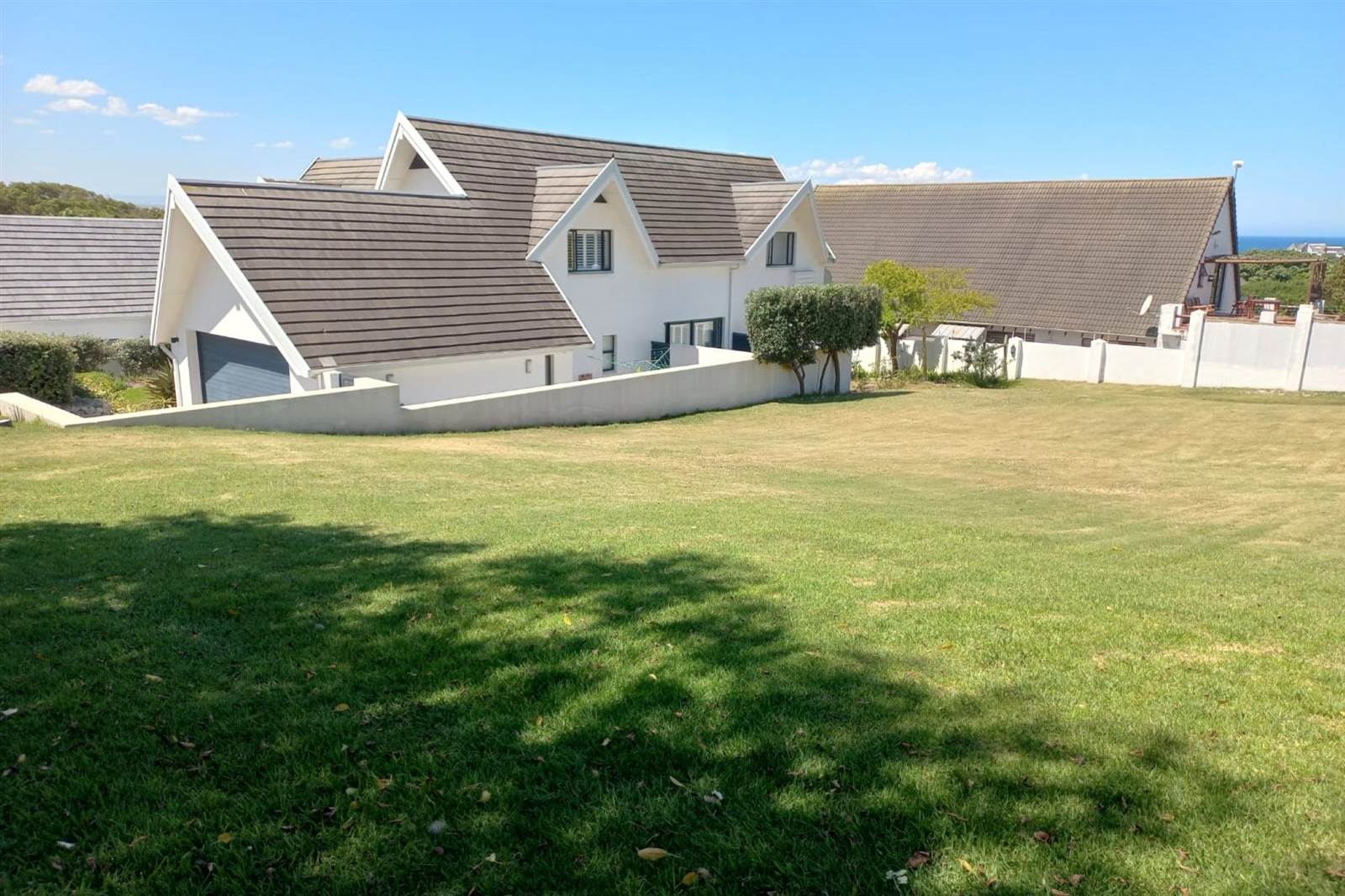751 m² Land available in St Francis Bay photo number 2