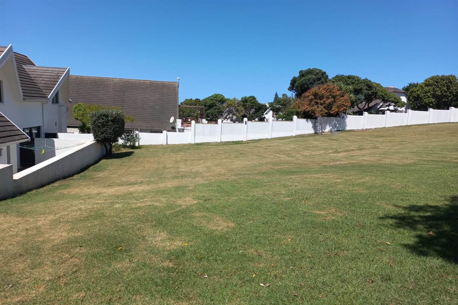 751 m² Land available in St Francis Bay photo number 4