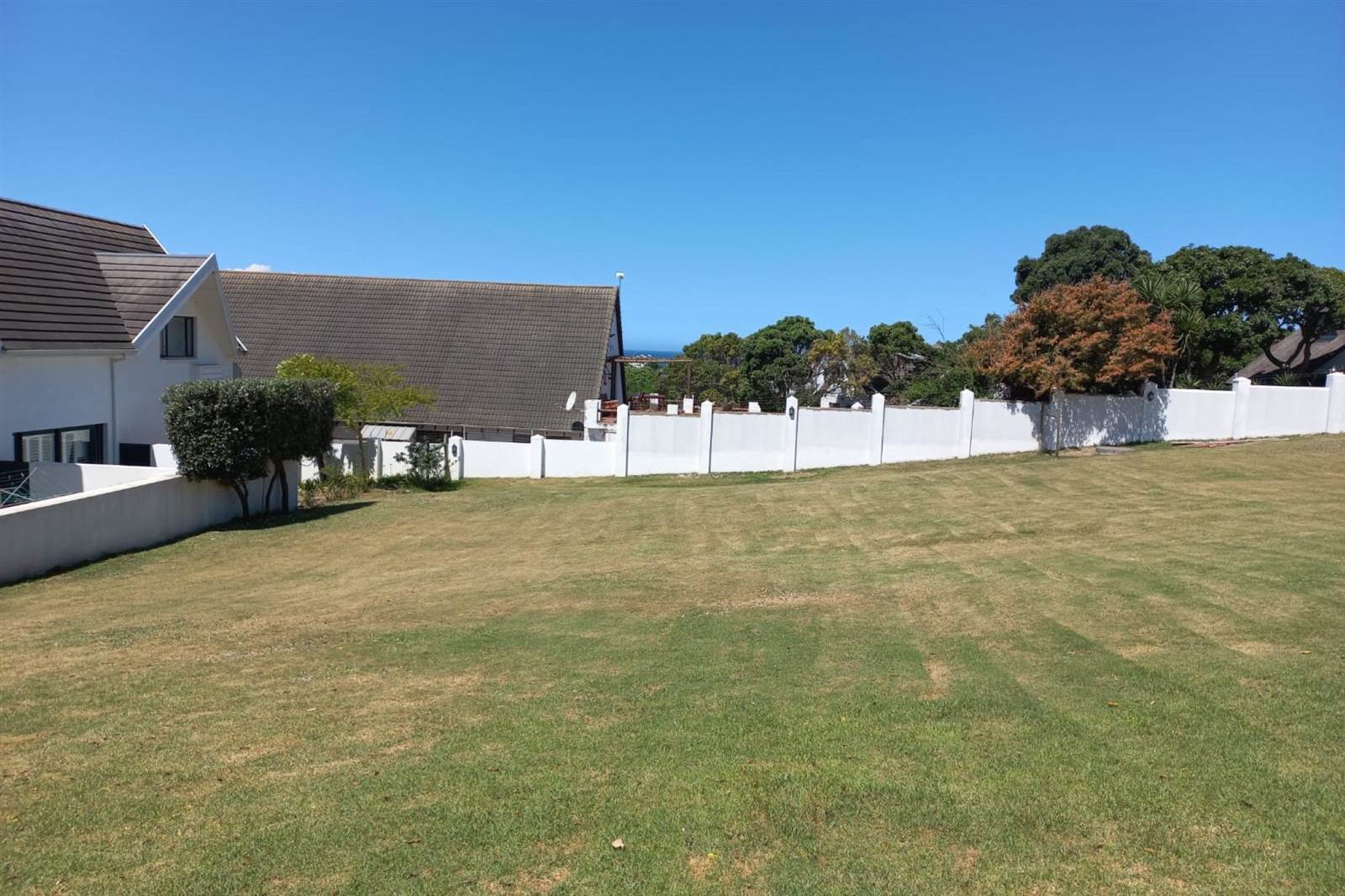 751 m² Land available in St Francis Bay photo number 1