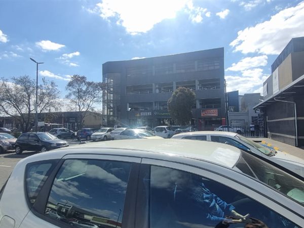 750 m² Commercial space 750 m² Commercial space