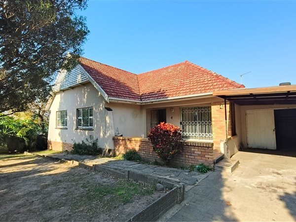 3 Bedroom House 3 Bedroom House