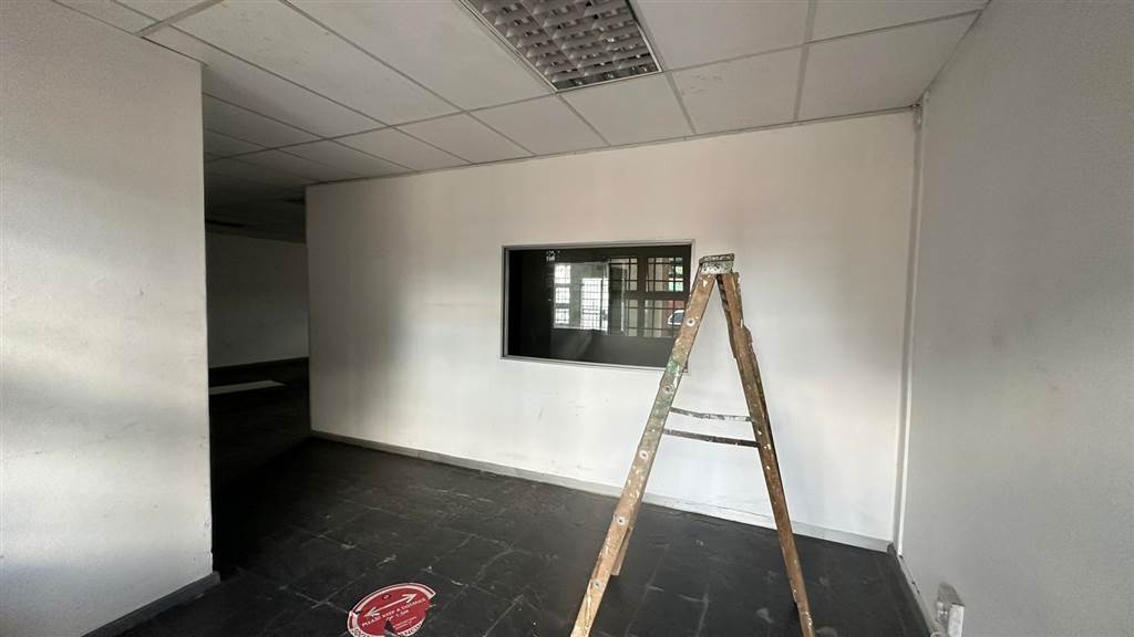 130  m² Commercial space in Highveld photo number 3