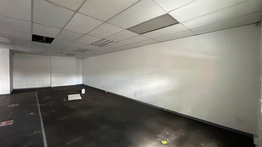 130  m² Commercial space in Highveld photo number 9