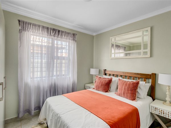 2 Bedroom House 2 Bedroom House