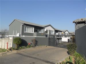1 Bed Townhouse in Bramley View