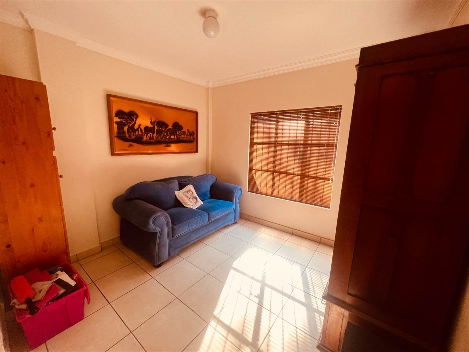6 Bed House in Rietfontein photo number 5