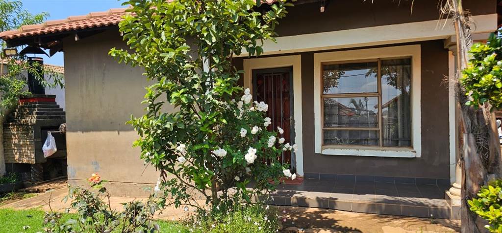 2 Bed House in Lydenburg photo number 10