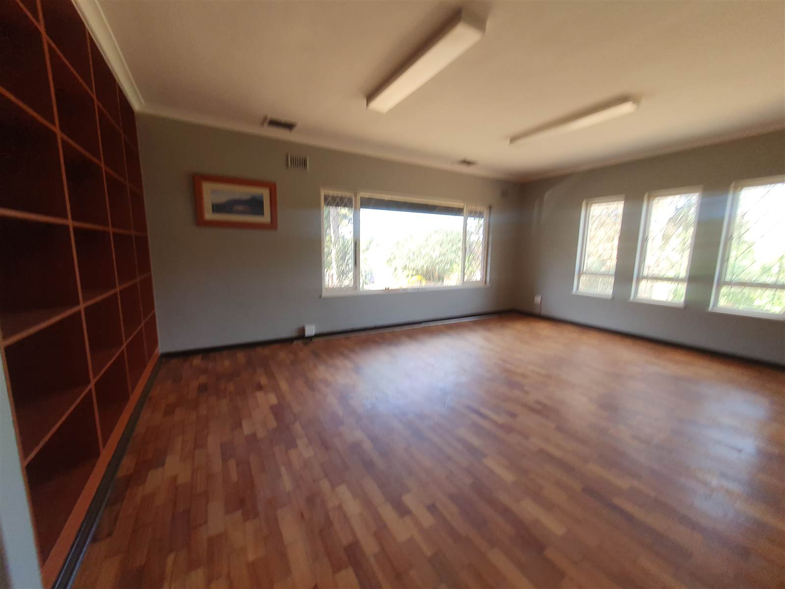 45  m² Commercial space in Kloof photo number 5