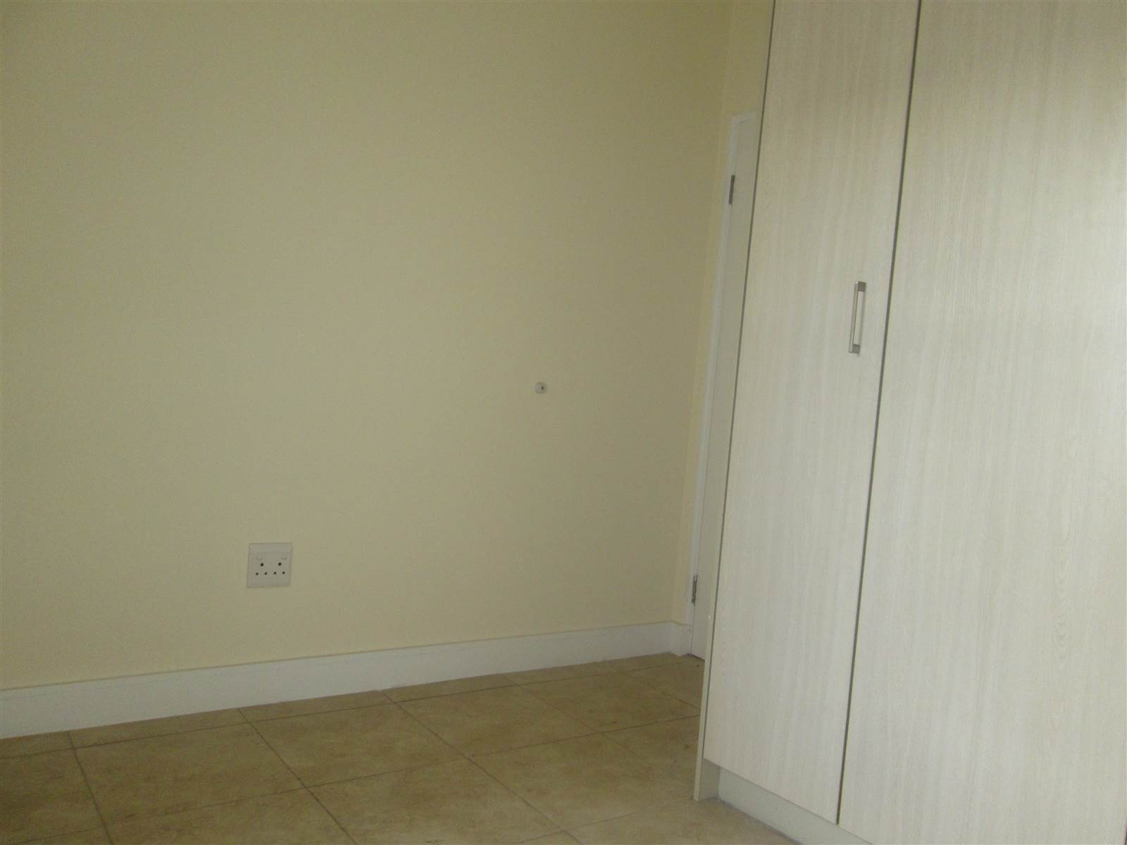 2 Bed Apartment in Rivonia photo number 19