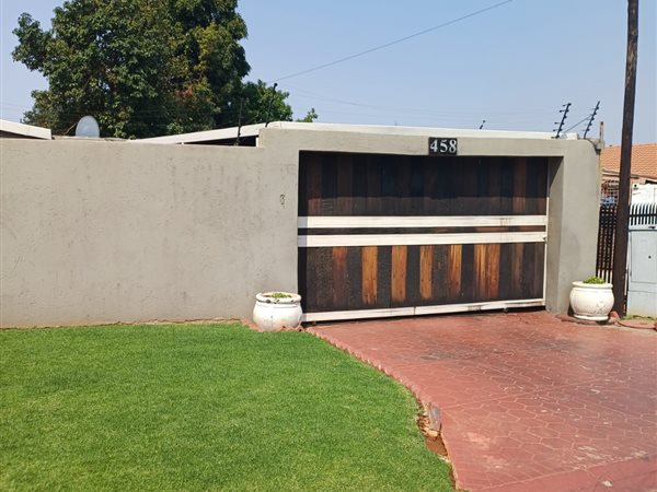 3 Bedroom House 3 Bedroom House