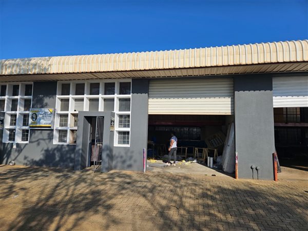 125 m² Industrial space 125 m² Industrial space