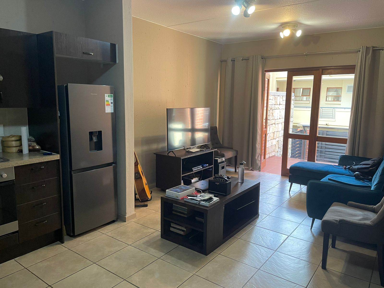 1 Bed Apartment in Douglasdale photo number 1
