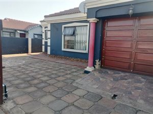 3 Bed House in Leondale