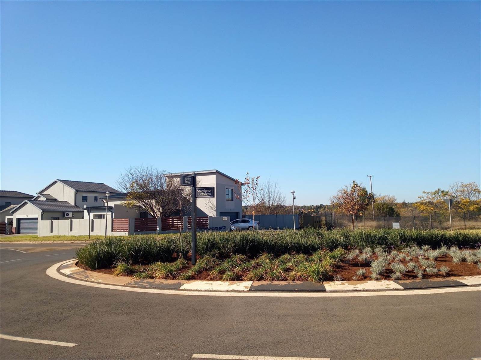 758 m² Land available in Raslouw photo number 1