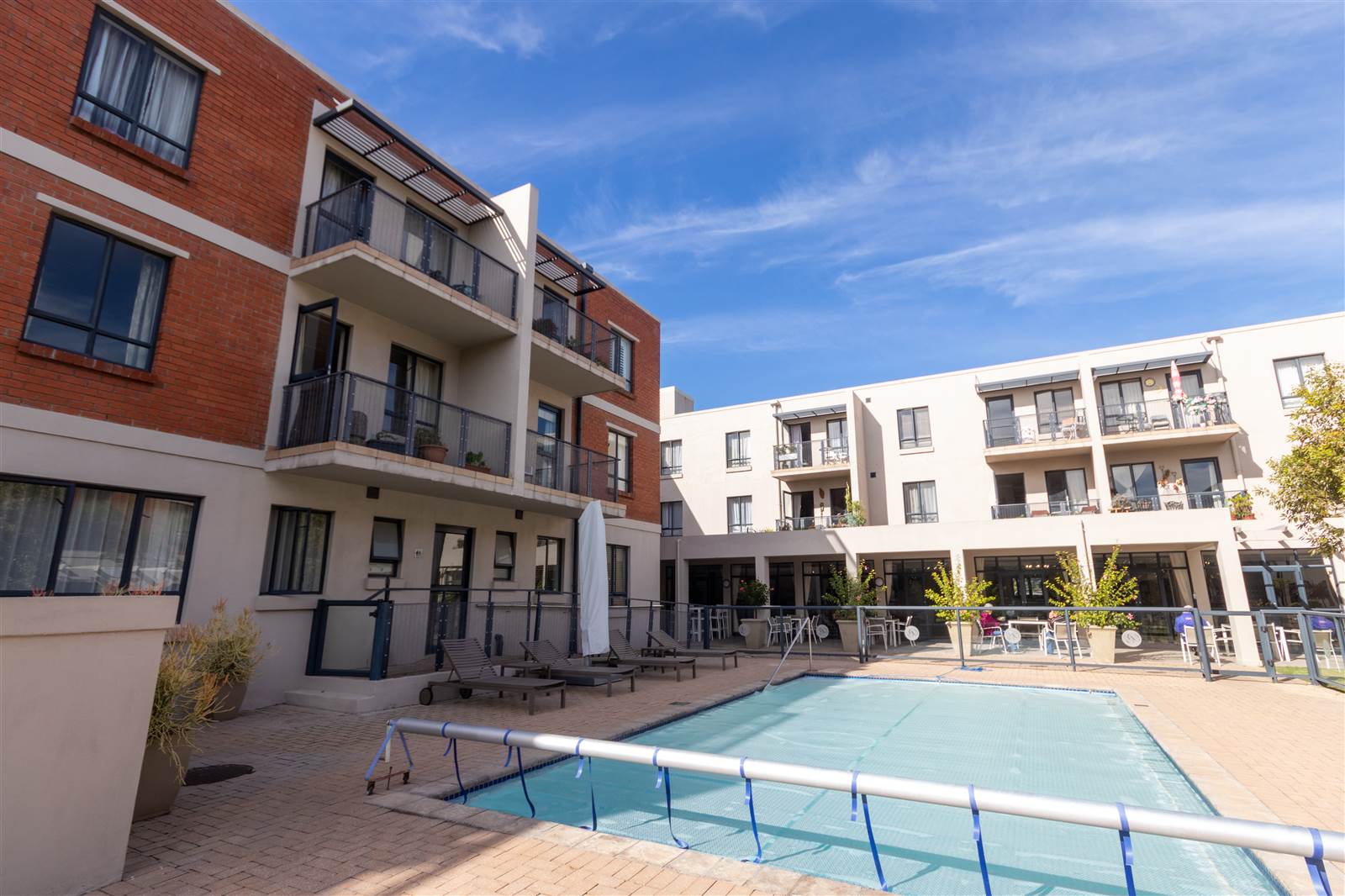 1 Bed Apartment in Pinelands photo number 15