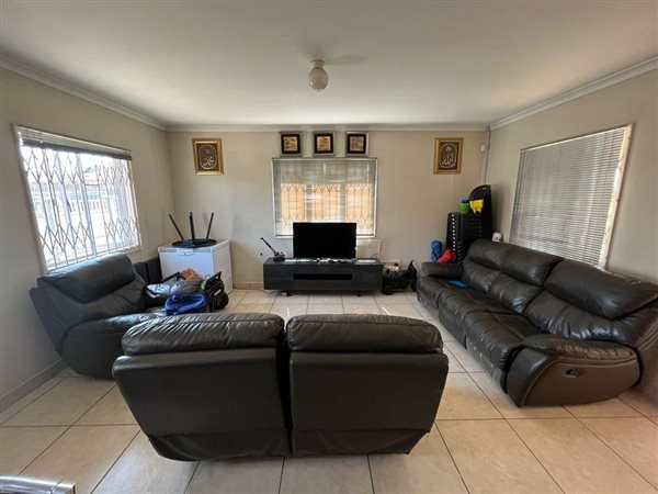 3 Bed House in Starwood