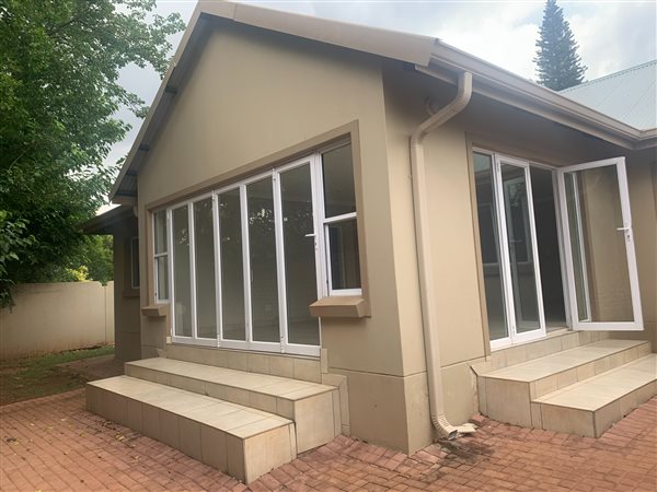 3 Bedroom Townhouse 3 Bedroom Townhouse