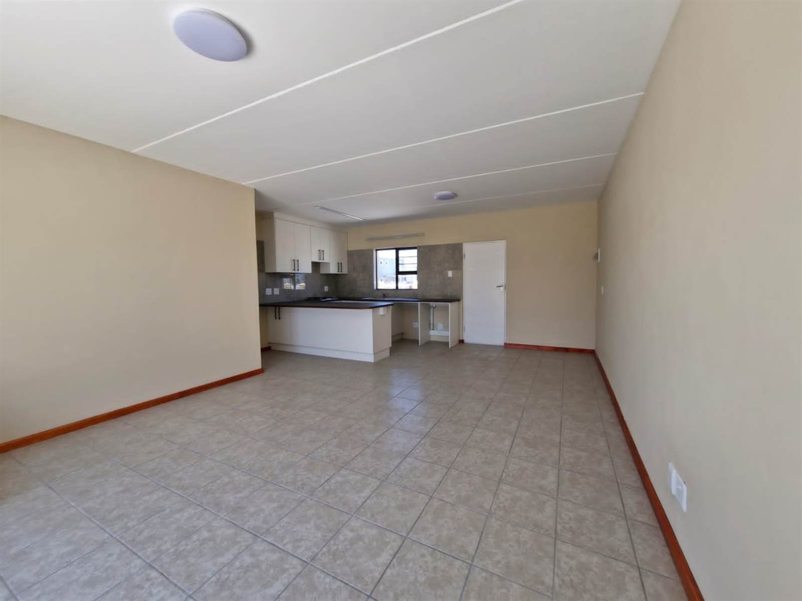 2 Bed Duplex in Parsons Vlei photo number 6