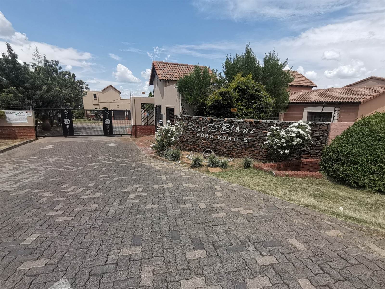 551 m² Land available in Waterval East photo number 8