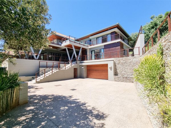 6 Bedroom House 6 Bedroom House