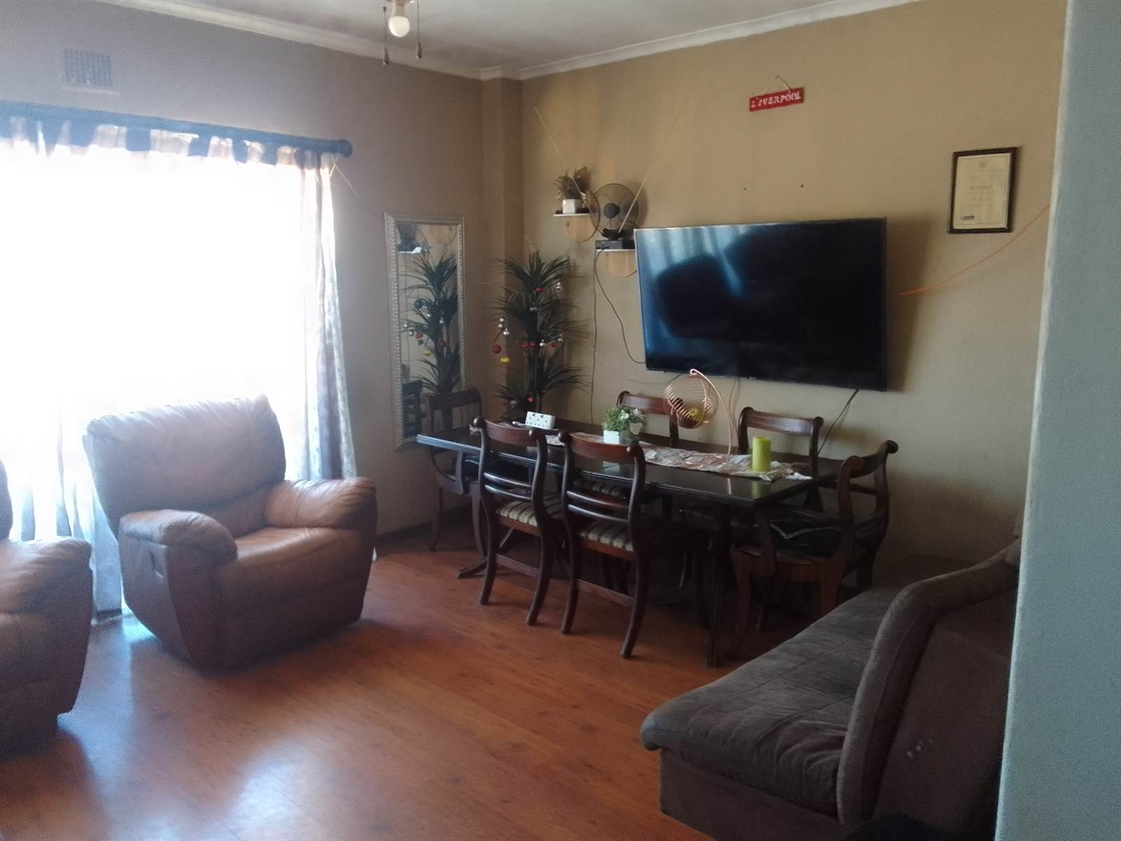 2 Bed Apartment in Parow Valley photo number 2