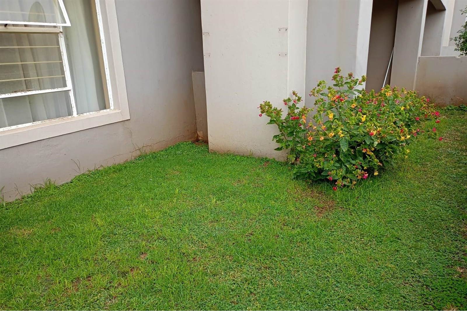2 Bed Apartment in Brenthurst photo number 17