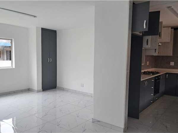 2 Bed Apartment