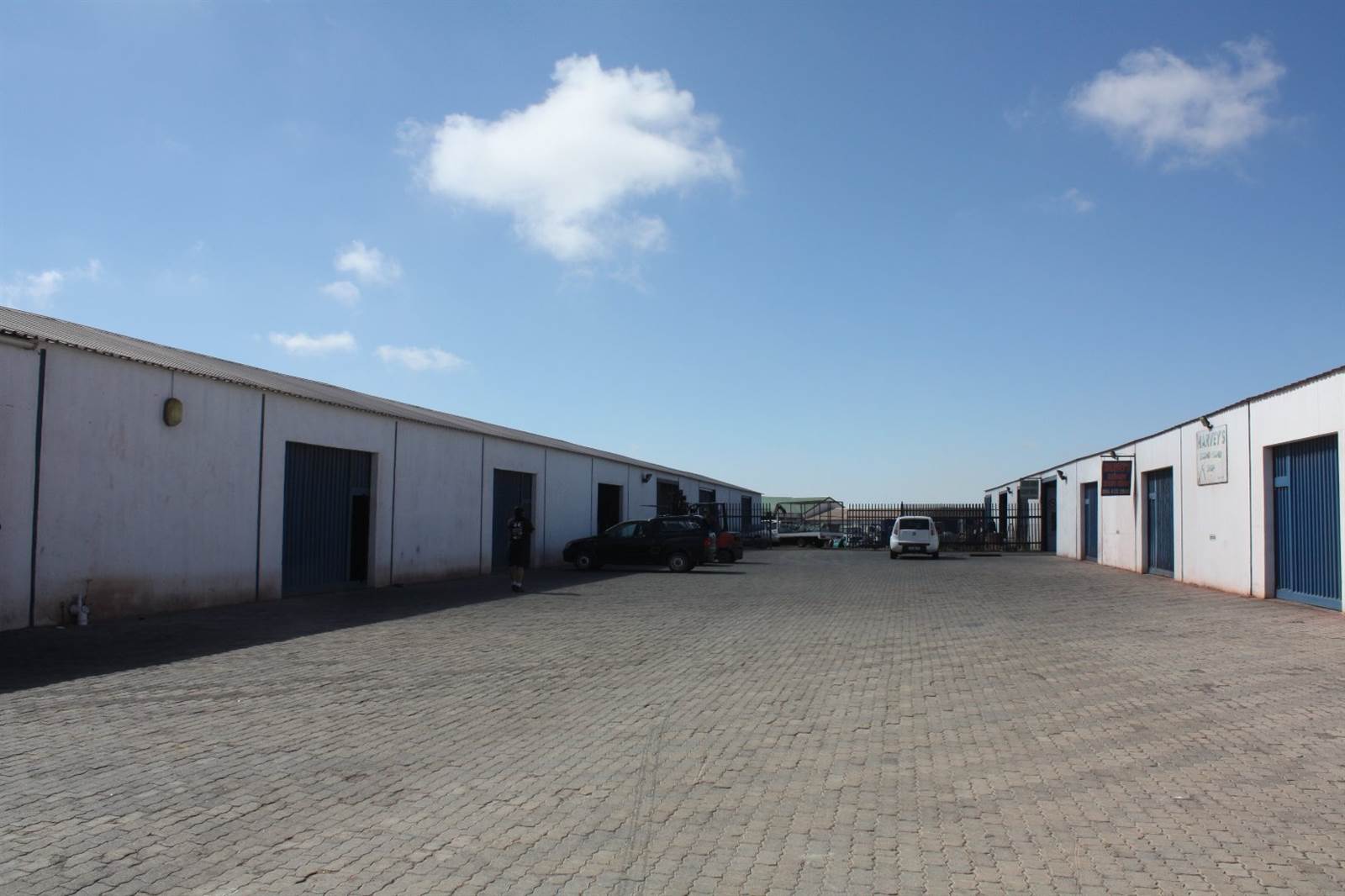 85  m² Commercial space in Vredenburg photo number 4