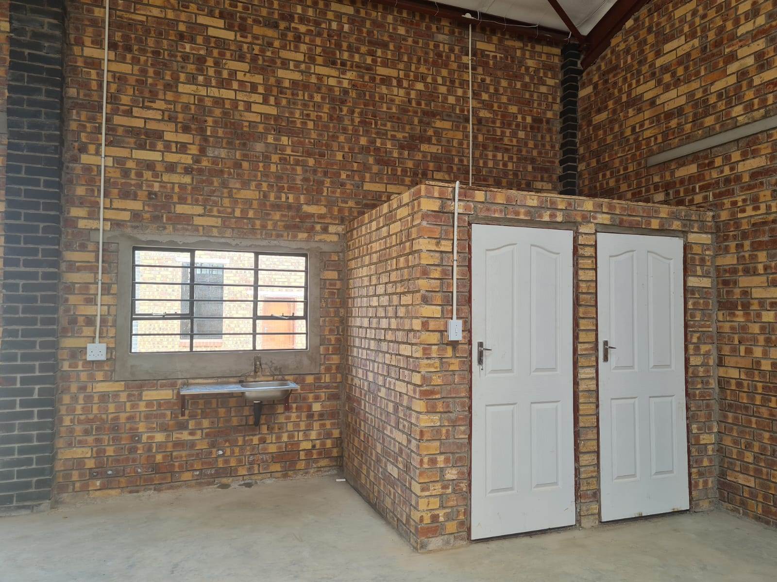 200  m² Commercial space in Lydenburg photo number 4