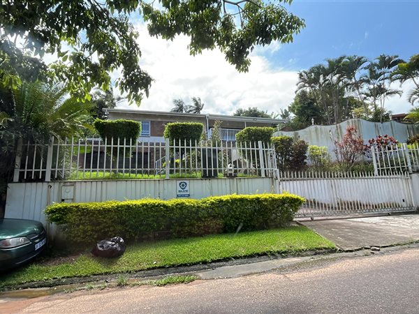 4 Bedroom House 4 Bedroom House