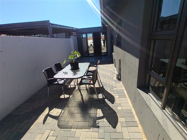 3 Bedroom House 3 Bedroom House