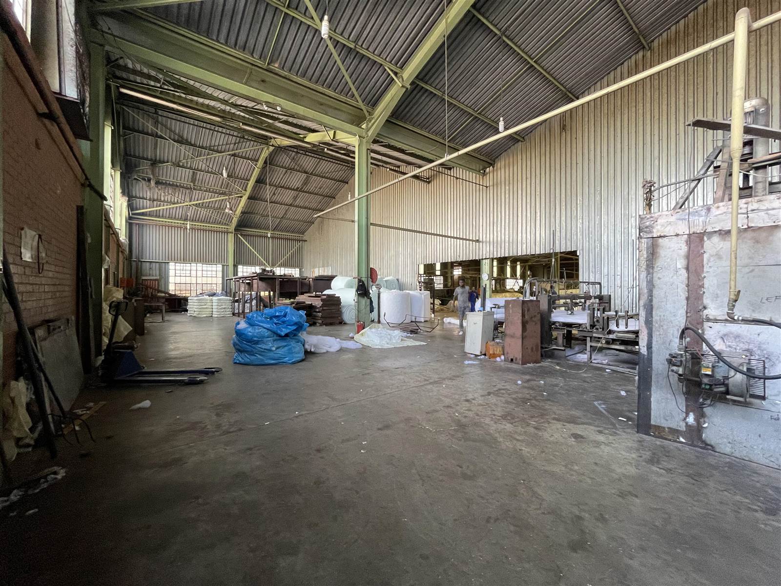 3700  m² Industrial space in Prolecon photo number 18