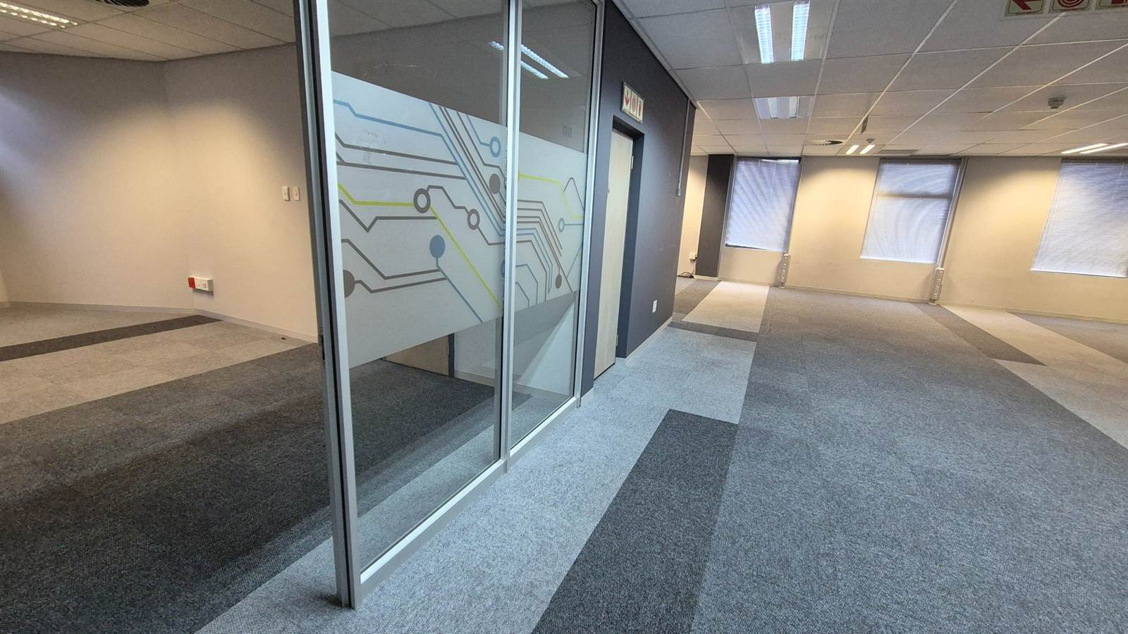 2793  m² Office Space in Menlyn photo number 7