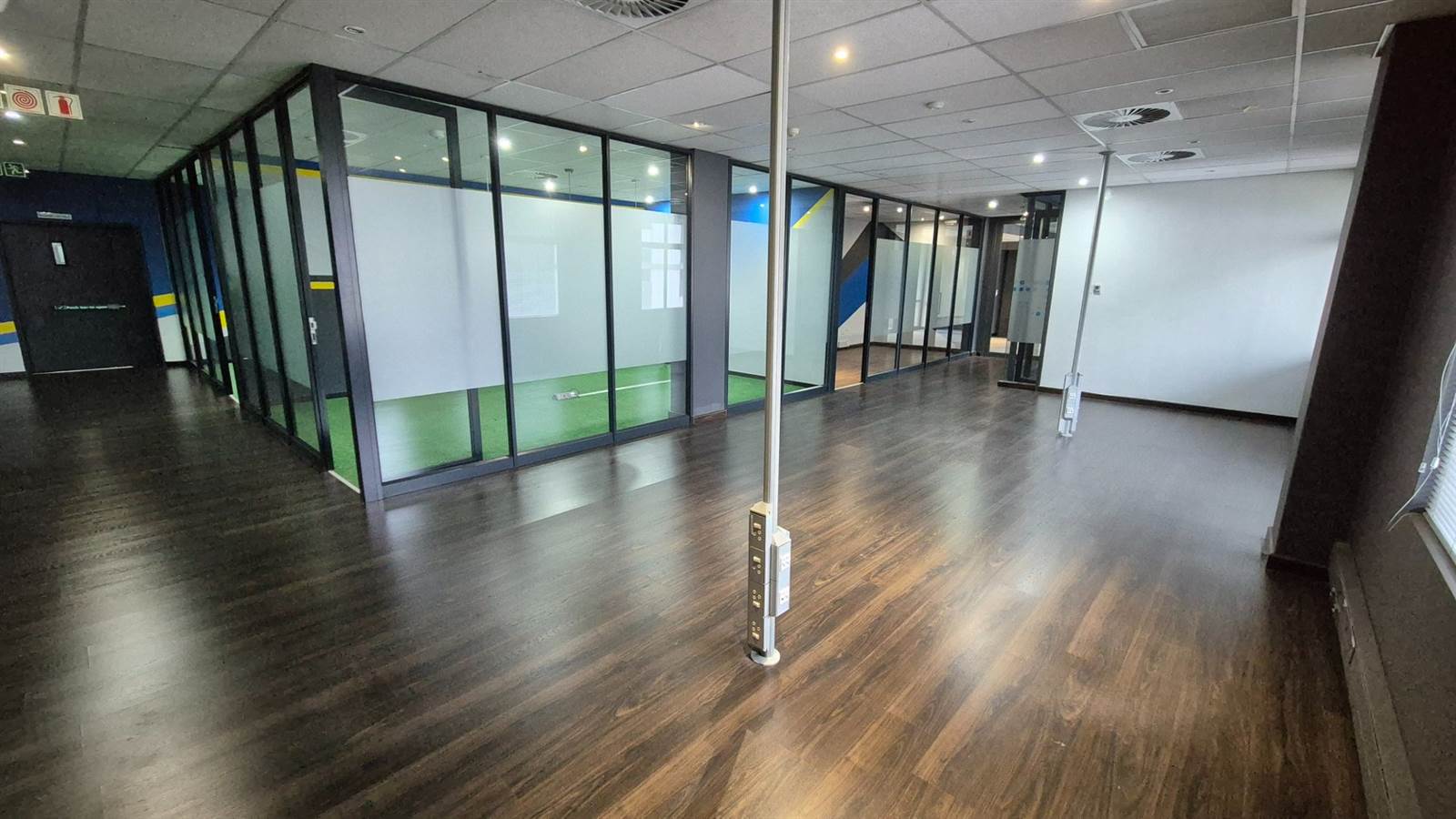 2793  m² Office Space in Menlyn photo number 15