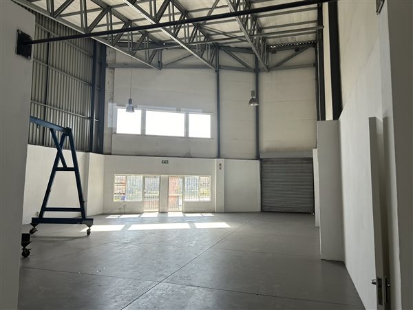 500  m² Industrial space