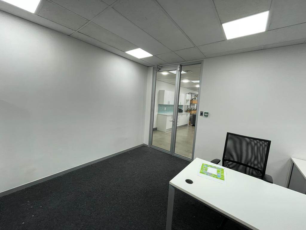 10788  m² Commercial space in Rosebank photo number 15