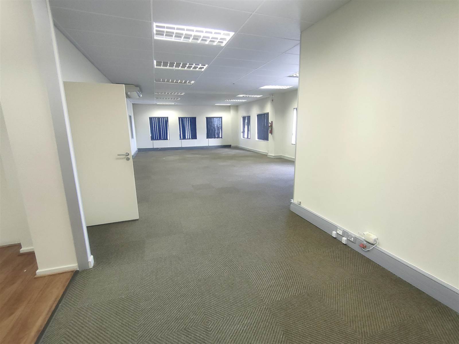 877  m² Commercial space in Tyger Valley photo number 13