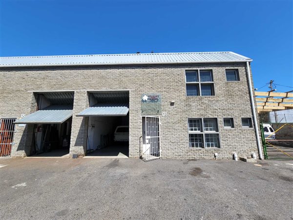 135  m² Industrial space in Maitland