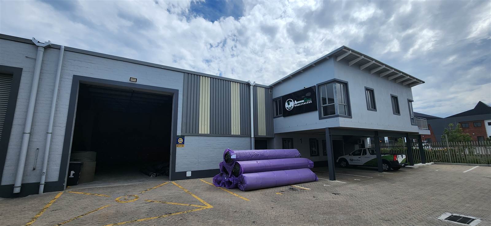 613  m² Industrial space in Parklands photo number 2