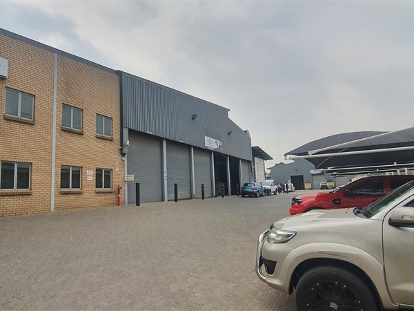 1 710  m² Industrial space