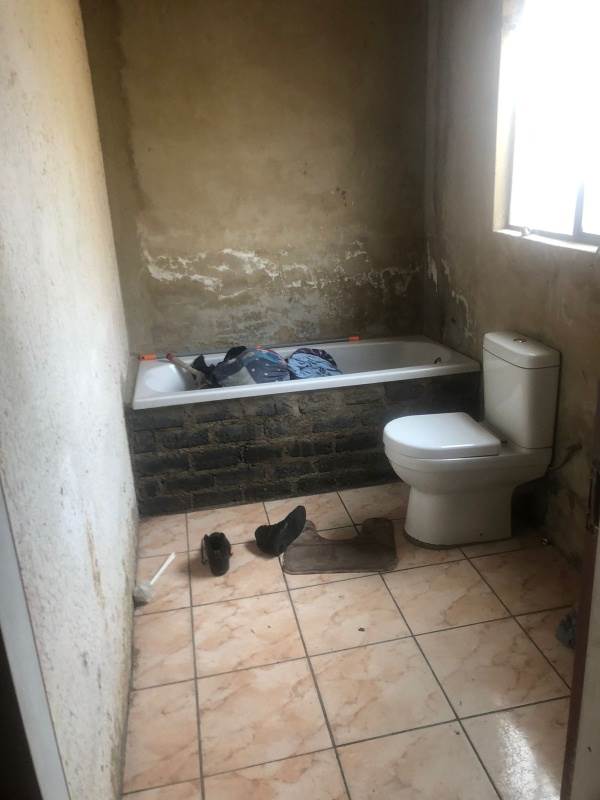 3 Bed House in Tembisa photo number 14