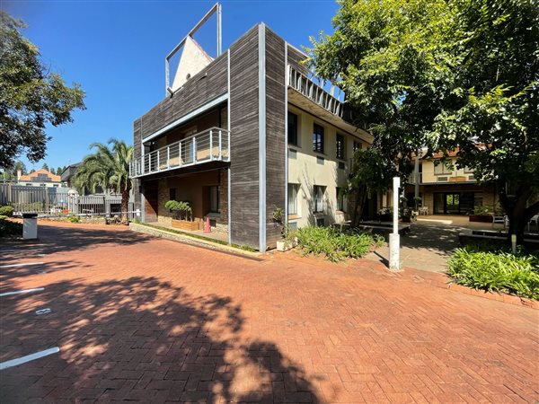 80  m² Commercial space in Ferndale