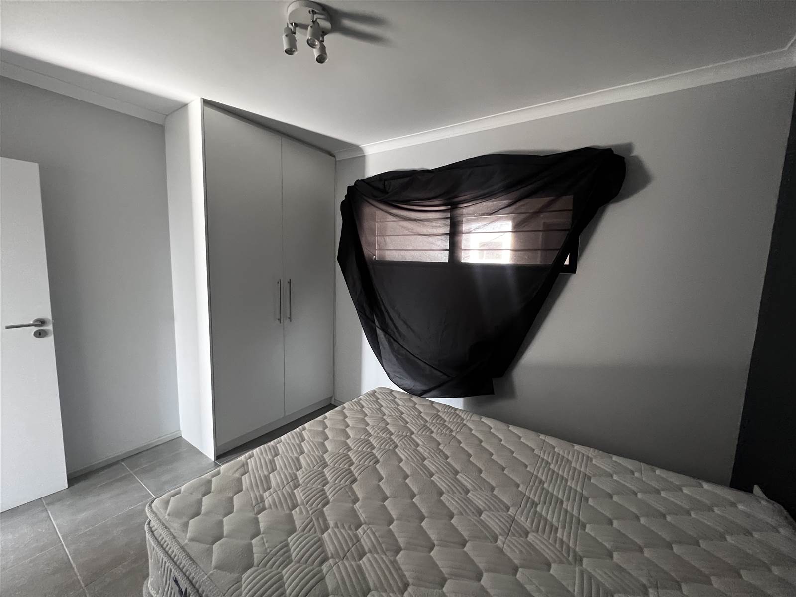 2 Bed Apartment in Umbogintwini photo number 7