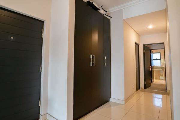 2 Bed Apartment in Saxonwold photo number 17