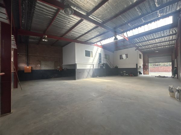 431  m² Industrial space