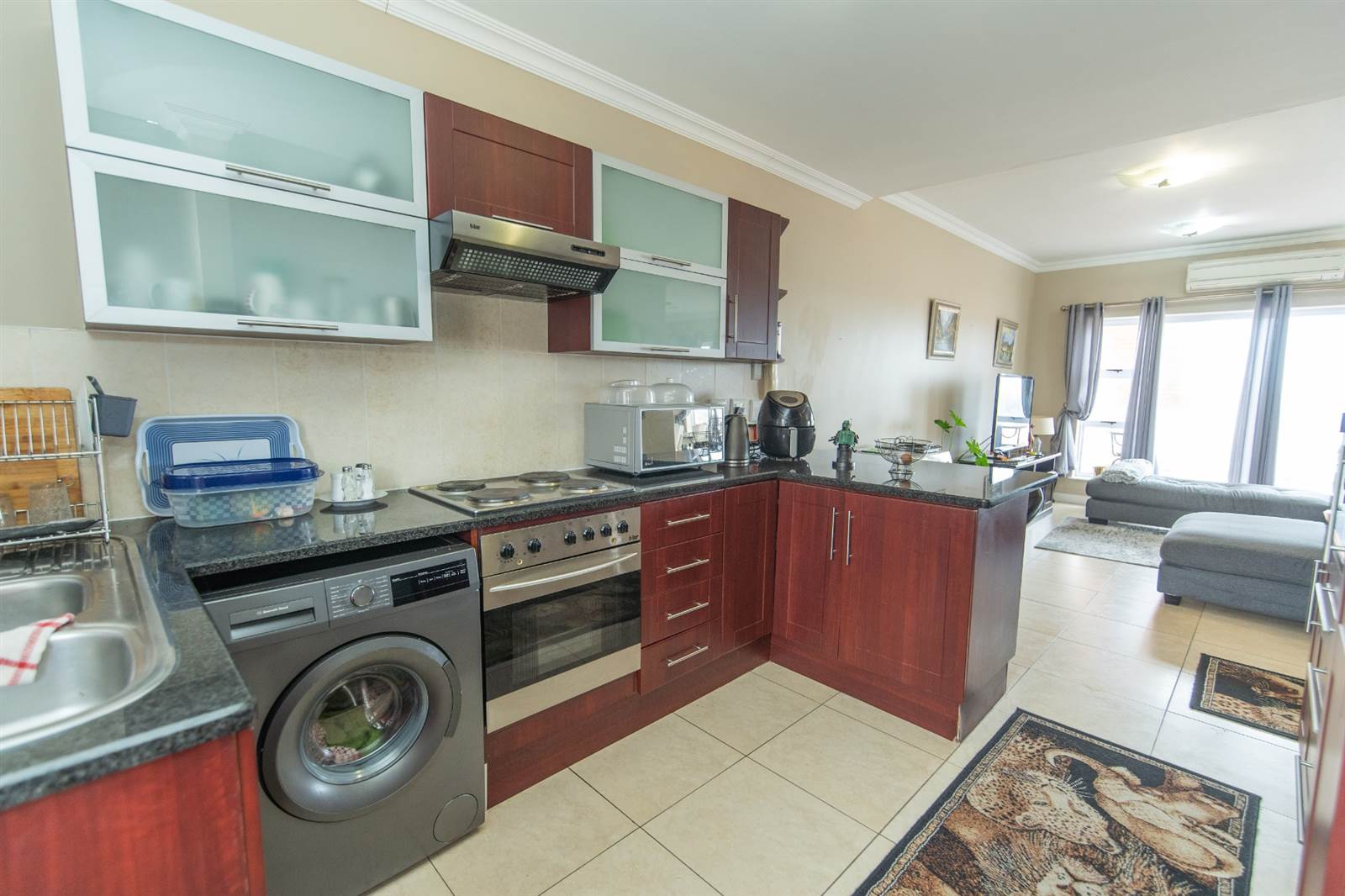 3 Bed Apartment in Walmer Heights photo number 10