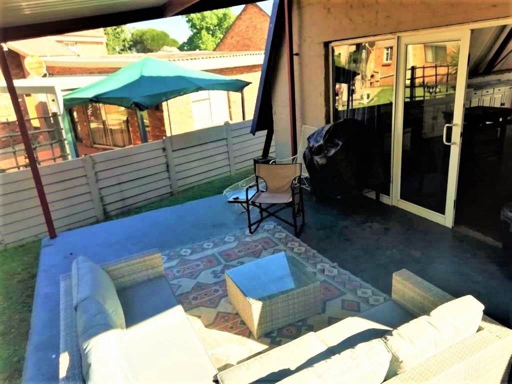 2 Bed House in Vaal Marina photo number 3